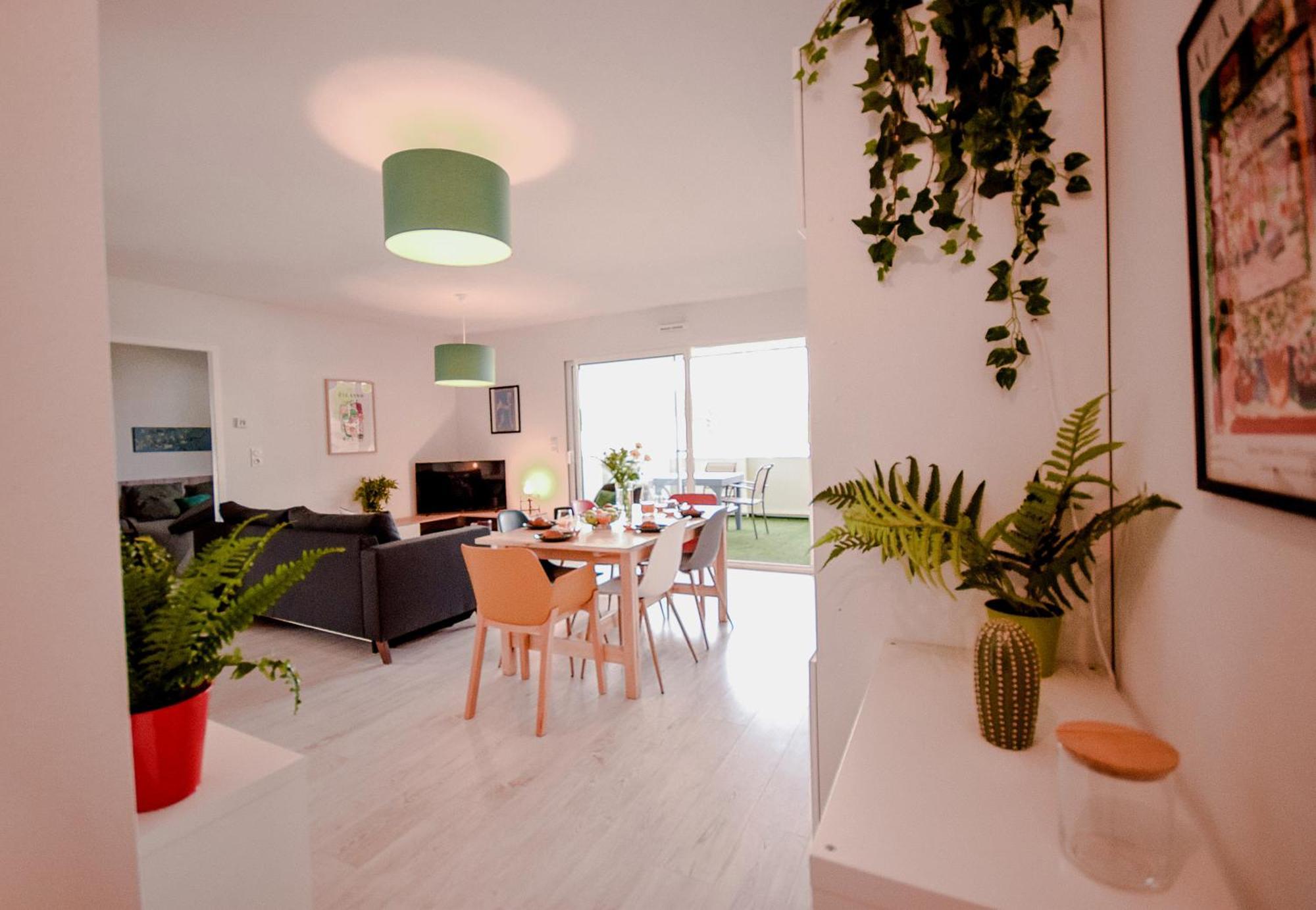 Lumineux Proche Apartment *
